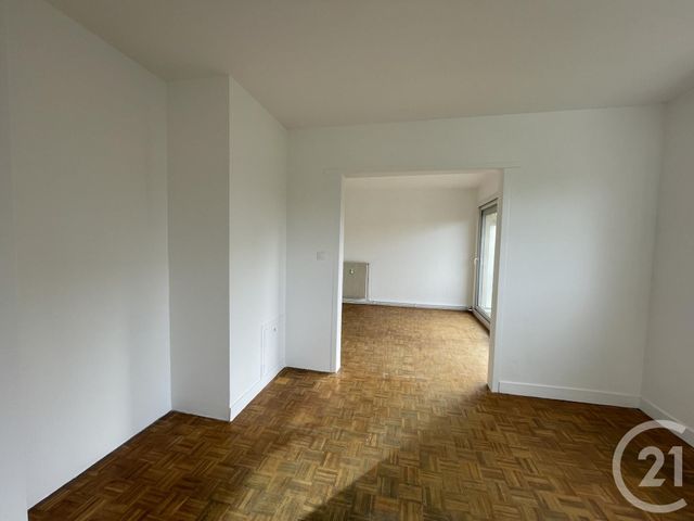 Appartement F1 à louer - 1 pièce - 31.3 m2 - EPERNON - 28 - CENTRE - Century 21 Maitrejean Immobilier