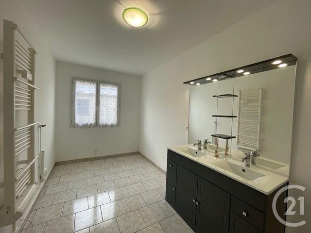 maison à louer - 4 pièces - 81.25 m2 - VILLIERS LE MORHIER - 28 - CENTRE - Century 21 Maitrejean Immobilier