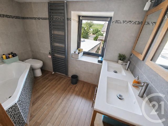 maison à vendre - 6 pièces - 213.0 m2 - GALLARDON - 28 - CENTRE - Century 21 Maitrejean Immobilier