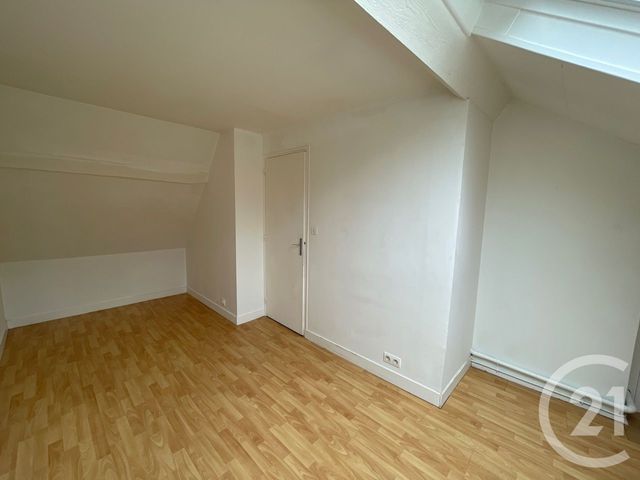 Appartement Duplex à louer - 2 pièces - 37.94 m2 - GALLARDON - 28 - CENTRE - Century 21 Maitrejean Immobilier