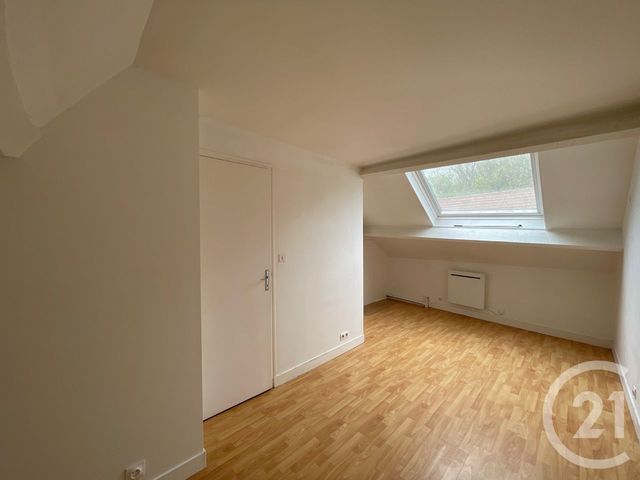 Appartement Duplex à louer - 2 pièces - 37.94 m2 - GALLARDON - 28 - CENTRE - Century 21 Maitrejean Immobilier