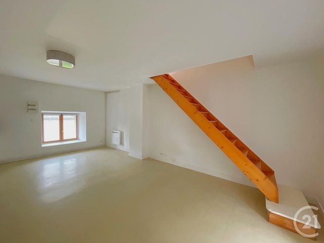 Appartement Duplex à louer - 2 pièces - 37.94 m2 - GALLARDON - 28 - CENTRE - Century 21 Maitrejean Immobilier