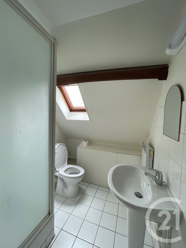 Appartement Duplex à louer - 2 pièces - 38.26 m2 - GALLARDON - 28 - CENTRE - Century 21 Maitrejean Immobilier