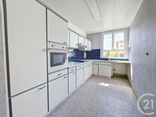 Appartement F5 à louer - 5 pièces - 96.4 m2 - RAMBOUILLET - 78 - ILE-DE-FRANCE - Century 21 Maitrejean Immobilier