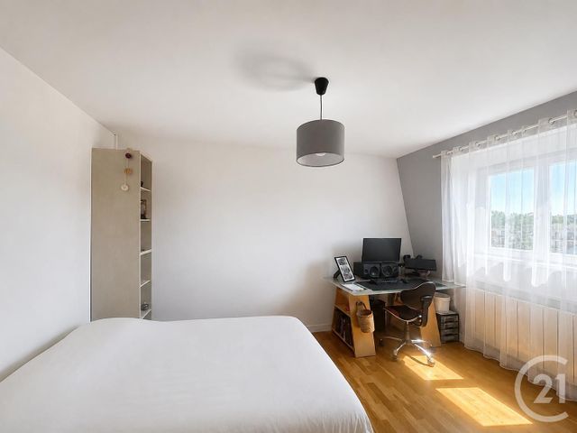 Appartement F3 à vendre - 3 pièces - 84.0 m2 - RAMBOUILLET - 78 - ILE-DE-FRANCE - Century 21 Maitrejean Immobilier