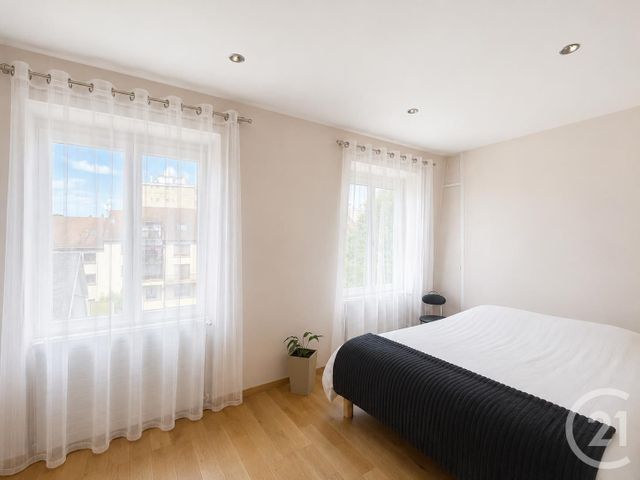 Appartement F3 à vendre - 3 pièces - 84.0 m2 - RAMBOUILLET - 78 - ILE-DE-FRANCE - Century 21 Maitrejean Immobilier