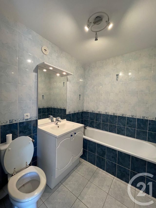 Appartement F1 à louer - 1 pièce - 29.95 m2 - RAMBOUILLET - 78 - ILE-DE-FRANCE - Century 21 Maitrejean Immobilier