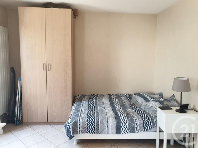 Appartement F1 à louer - 1 pièce - 29.95 m2 - RAMBOUILLET - 78 - ILE-DE-FRANCE - Century 21 Maitrejean Immobilier