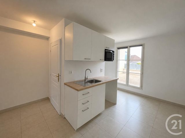 Appartement F2 à louer - 2 pièces - 50.91 m2 - RAMBOUILLET - 78 - ILE-DE-FRANCE - Century 21 Maitrejean Immobilier