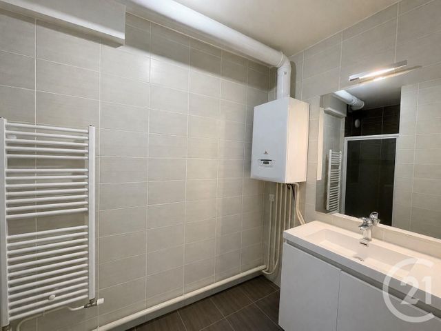 Appartement F2 à louer - 2 pièces - 50.91 m2 - RAMBOUILLET - 78 - ILE-DE-FRANCE - Century 21 Maitrejean Immobilier