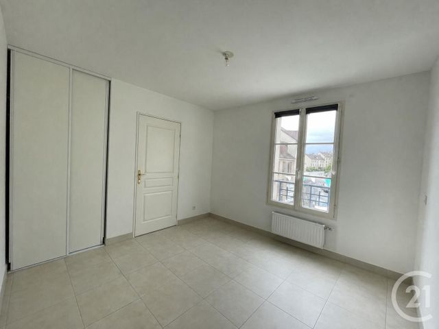 Appartement F2 à louer - 2 pièces - 50.91 m2 - RAMBOUILLET - 78 - ILE-DE-FRANCE - Century 21 Maitrejean Immobilier