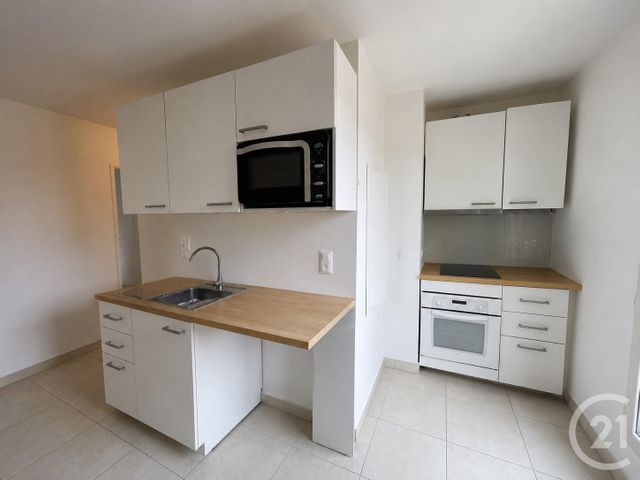 Appartement F2 à louer - 2 pièces - 50.91 m2 - RAMBOUILLET - 78 - ILE-DE-FRANCE - Century 21 Maitrejean Immobilier