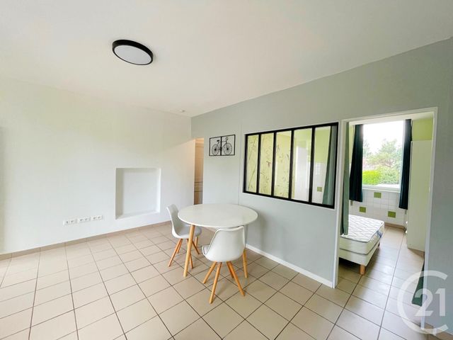 Appartement F2 à louer - 2 pièces - 39.69 m2 - EPERNON - 28 - CENTRE - Century 21 Maitrejean Immobilier