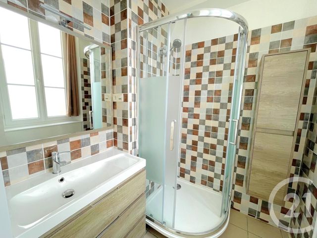 Appartement F2 à louer - 2 pièces - 39.69 m2 - EPERNON - 28 - CENTRE - Century 21 Maitrejean Immobilier