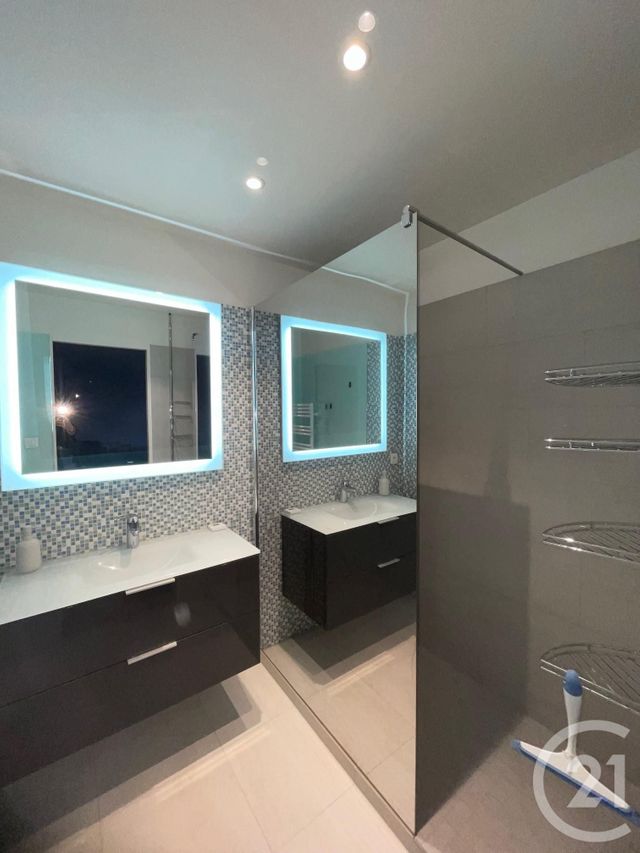 Appartement F2 à louer - 2 pièces - 48.38 m2 - RAMBOUILLET - 78 - ILE-DE-FRANCE - Century 21 Maitrejean Immobilier