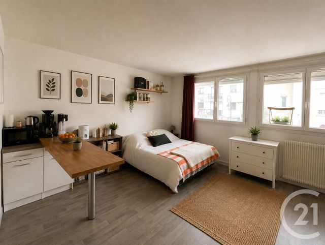 Appartement Studio à louer - 1 pièce - 31.65 m2 - RAMBOUILLET - 78 - ILE-DE-FRANCE - Century 21 Maitrejean Immobilier