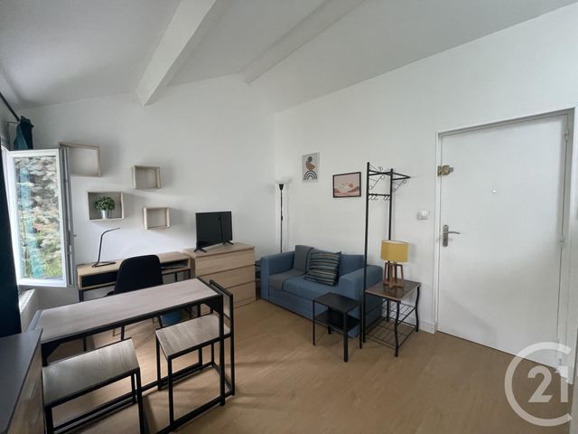 Appartement Studio à louer - 1 pièce - 30.0 m2 - RAMBOUILLET - 78 - ILE-DE-FRANCE - Century 21 Maitrejean Immobilier