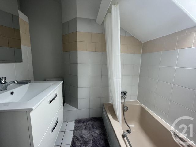 Appartement Studio à louer - 1 pièce - 30.0 m2 - RAMBOUILLET - 78 - ILE-DE-FRANCE - Century 21 Maitrejean Immobilier