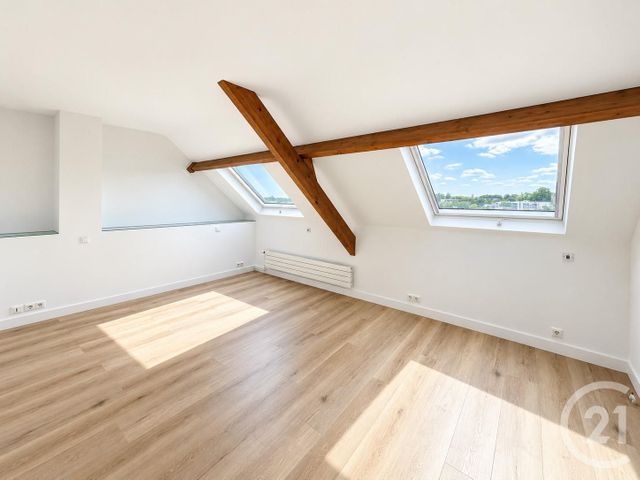 Appartement Duplex à louer - 3 pièces - 94.66 m2 - RAMBOUILLET - 78 - ILE-DE-FRANCE - Century 21 Maitrejean Immobilier
