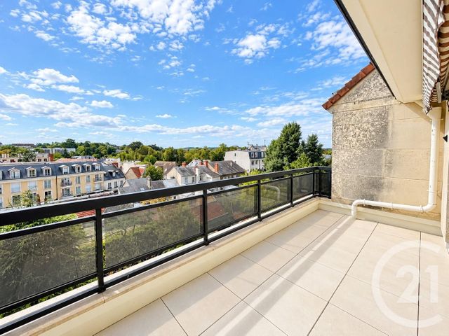 Appartement Duplex à louer - 3 pièces - 94.66 m2 - RAMBOUILLET - 78 - ILE-DE-FRANCE - Century 21 Maitrejean Immobilier