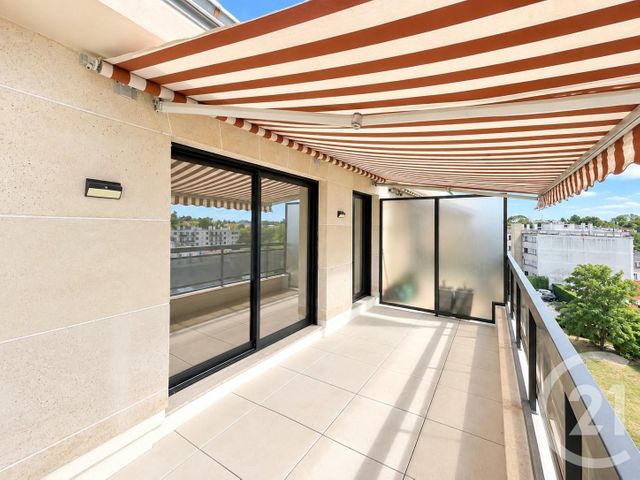 Appartement Duplex à louer - 3 pièces - 94.66 m2 - RAMBOUILLET - 78 - ILE-DE-FRANCE - Century 21 Maitrejean Immobilier
