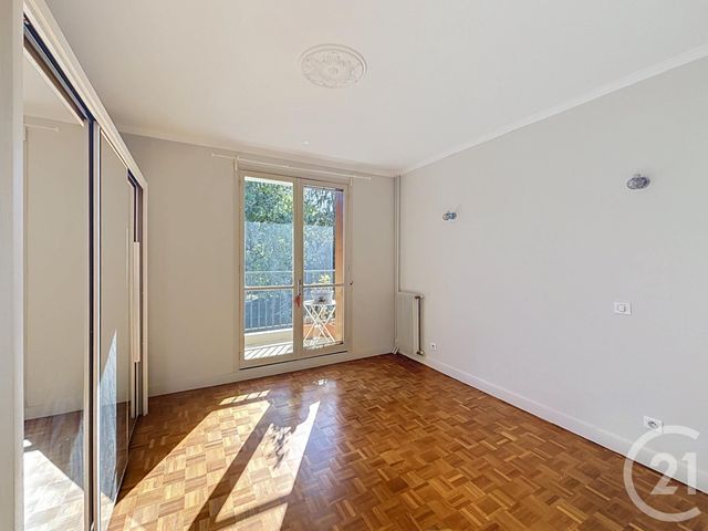 Appartement F2 à vendre - 2 pièces - 60.15 m2 - RAMBOUILLET - 78 - ILE-DE-FRANCE - Century 21 Maitrejean Immobilier