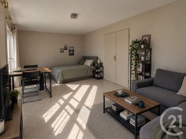 Appartement F1 à louer - 1 pièce - 29.95 m2 - RAMBOUILLET - 78 - ILE-DE-FRANCE - Century 21 Maitrejean Immobilier