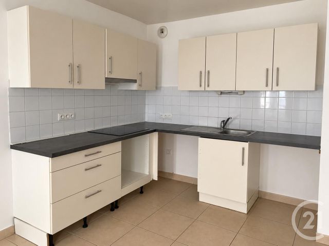 Appartement F2 à louer - 2 pièces - 45.35 m2 - RAMBOUILLET - 78 - ILE-DE-FRANCE - Century 21 Maitrejean Immobilier