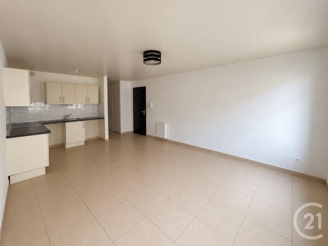 Appartement F2 à louer - 2 pièces - 45.35 m2 - RAMBOUILLET - 78 - ILE-DE-FRANCE - Century 21 Maitrejean Immobilier