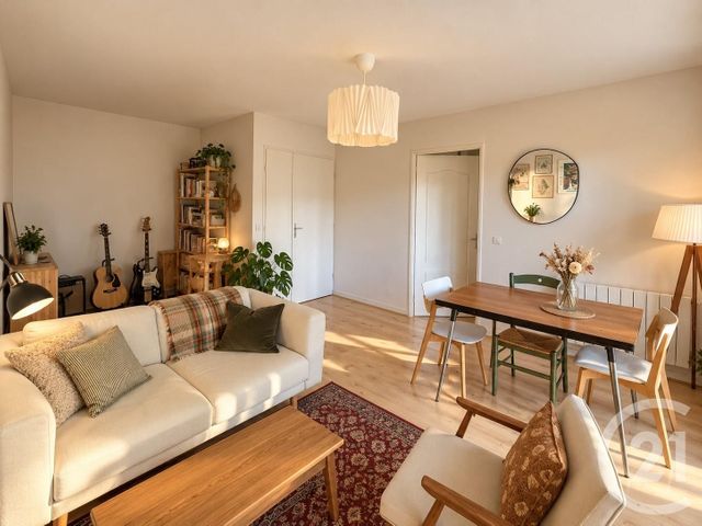 Appartement F2 à louer - 2 pièces - 49.02 m2 - RAMBOUILLET - 78 - ILE-DE-FRANCE - Century 21 Maitrejean Immobilier